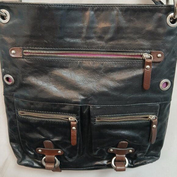 Tano Leather Chic Mailbag - Picture 9 of 9